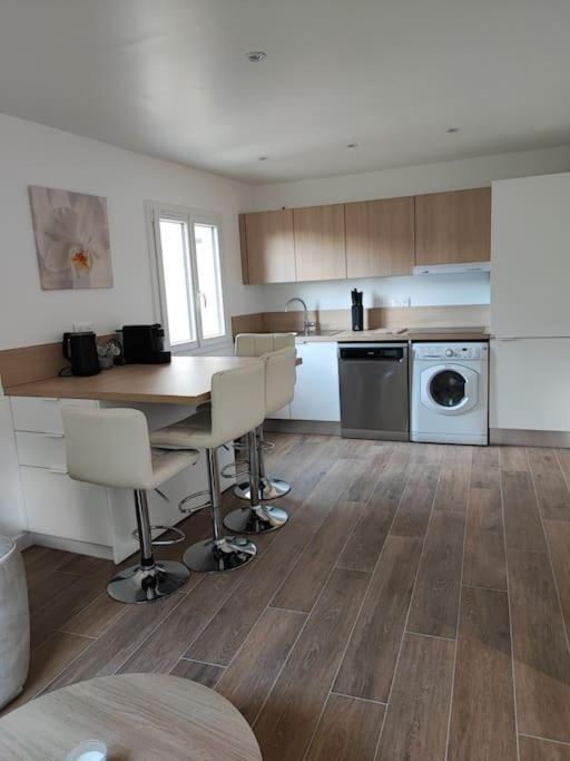 Charmant Appartement 2 Pieces Proche Disneyland Villeneuve-Saint-Denis Zewnętrze zdjęcie