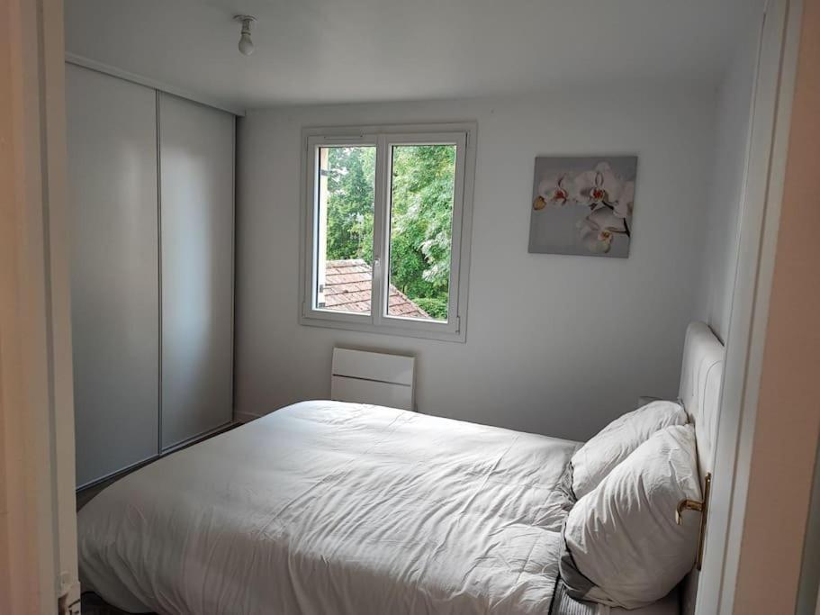 Charmant Appartement 2 Pieces Proche Disneyland Villeneuve-Saint-Denis Zewnętrze zdjęcie